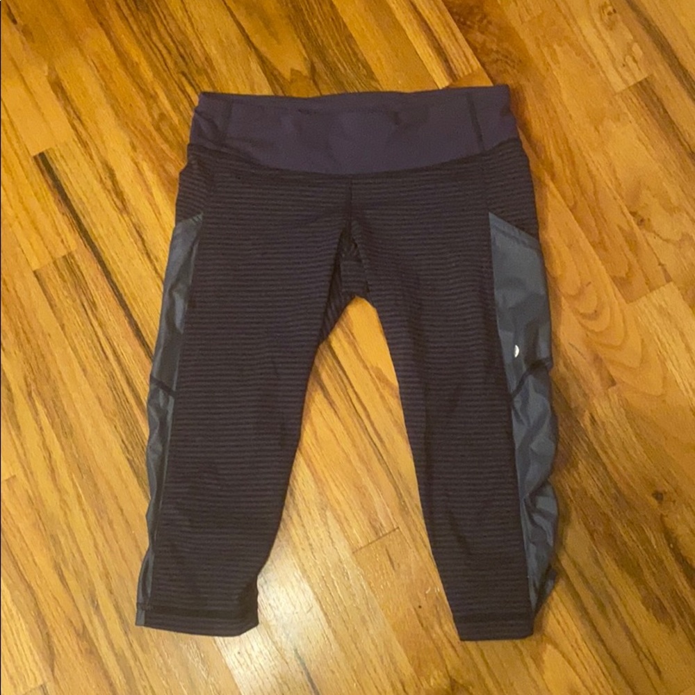 Lululemon run crop with pockets on sides
